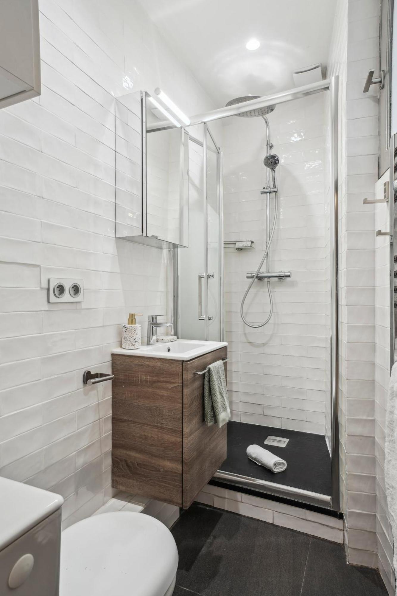 Apartment Elegant 1br Near Eiffel & Les Invalides Paris